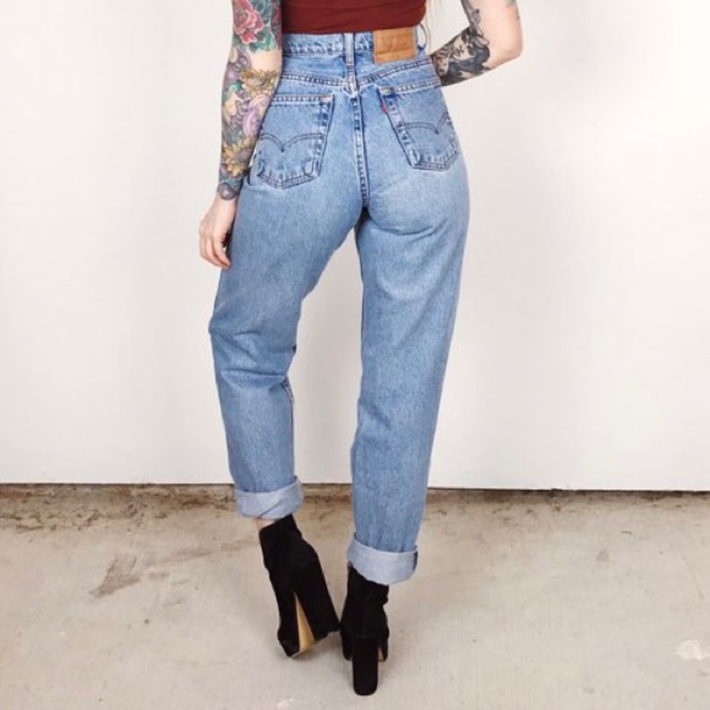 Vintage 512 Levi Slim Fit Straight Leg Denim Jeans
